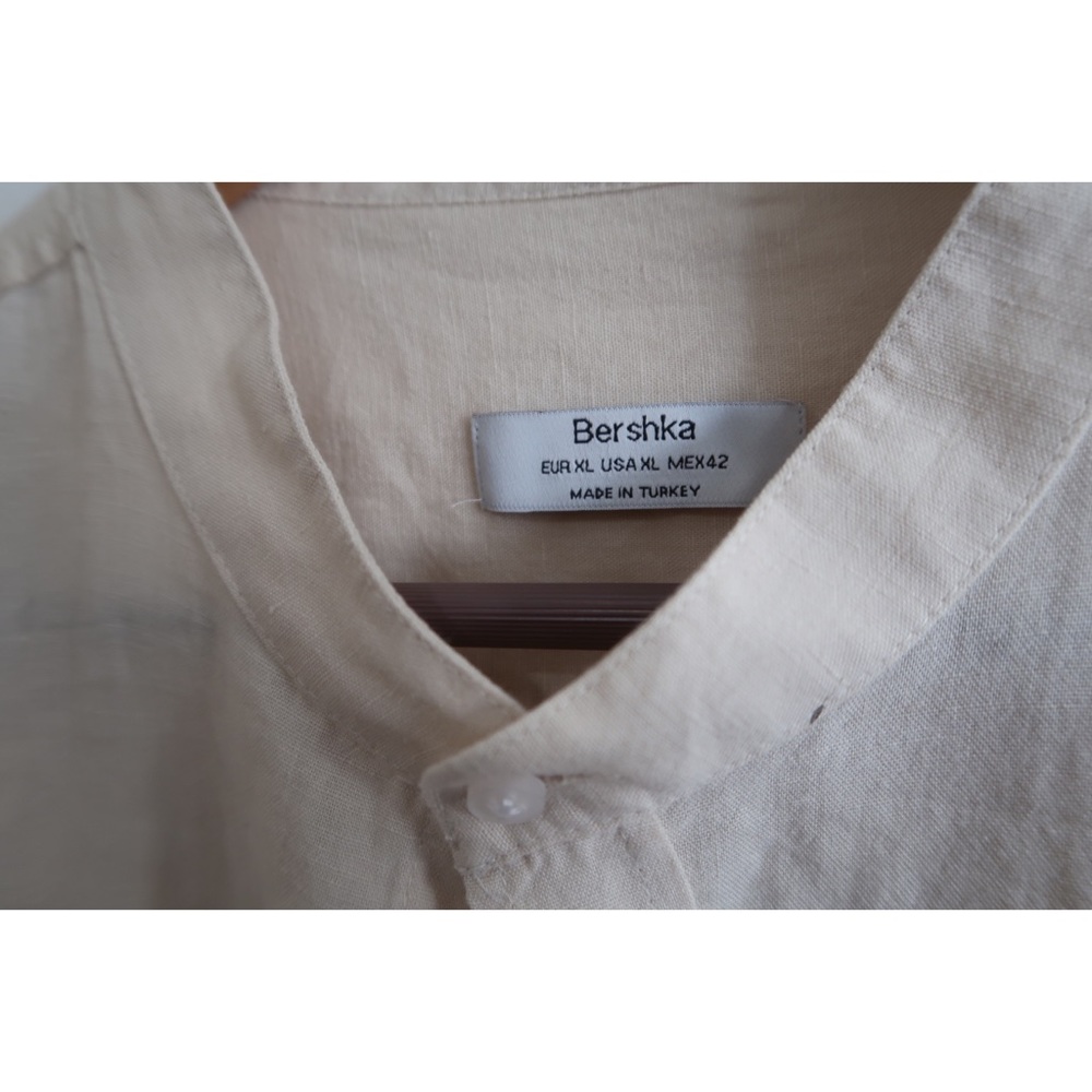 Banded Colar San Button up
